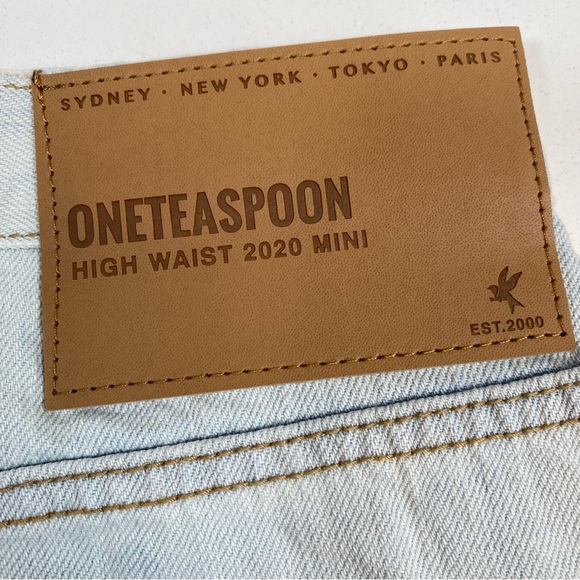 ONE TEASPOON Brando 2020 Light Wash Distressed Denim Mini Skirt - Picture 7 of 10